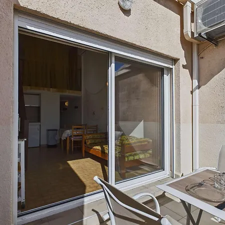 Grau D'agde : T2 A 150m Plage, Parking, 4 Pers - Fr-1-423-288 * Le Grau-dʼAgde